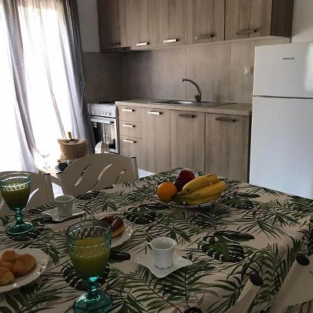 Kostas Apartment Иериссос Экстерьер фото