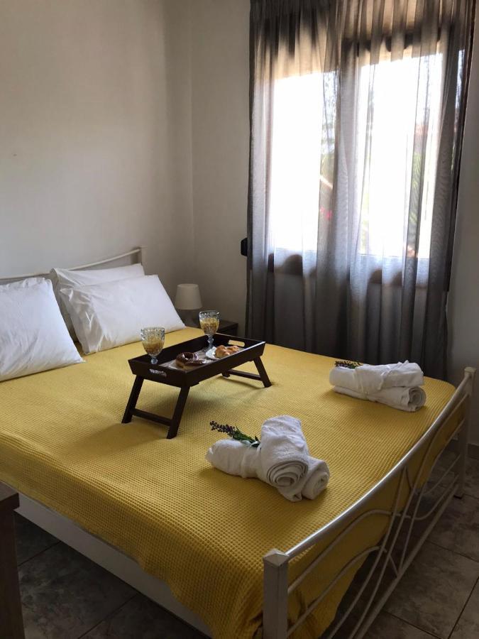 Kostas Apartment Иериссос Экстерьер фото