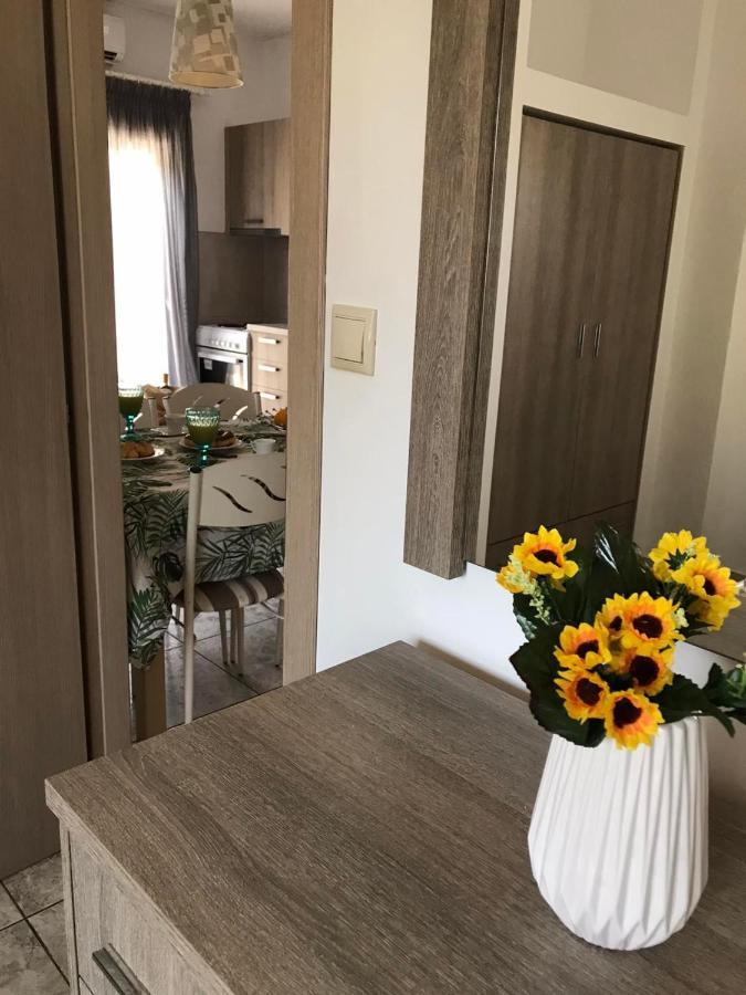 Kostas Apartment Иериссос Экстерьер фото