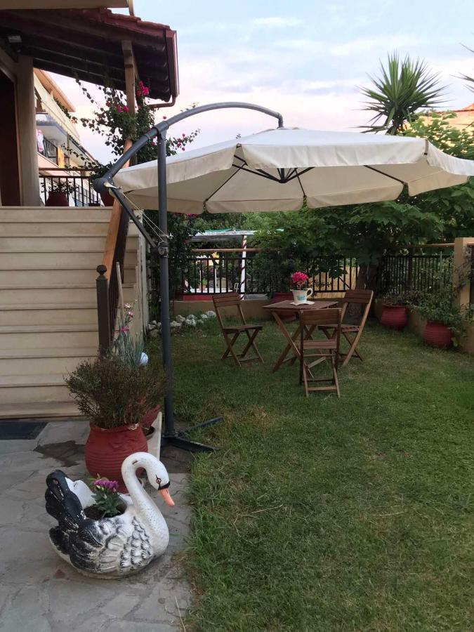 Kostas Apartment Иериссос Экстерьер фото
