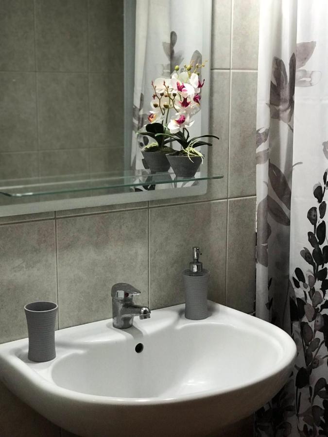 Kostas Apartment Иериссос Экстерьер фото